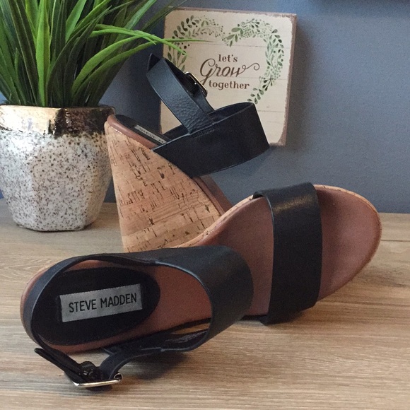Steve Madden Shoes - Steve Madden wedges